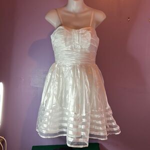 "Morgan & Co. White Cocktail Party Dress Women's Size 7/8 Elegant Formal